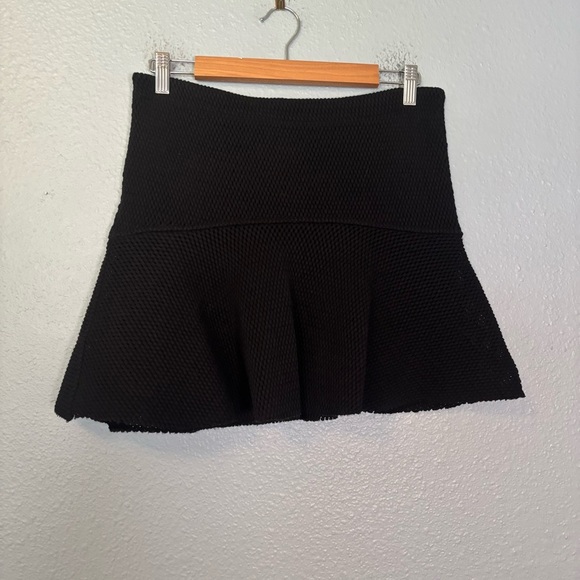 IRO Women's Davina Black Mesh Pleated Skater Mini Skirt Medium Designer‎ Classic - Picture 2 of 10